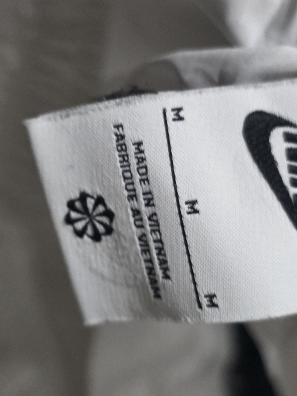 Nike White & Black Windbreaker Track Pants - Picture 4 of 4